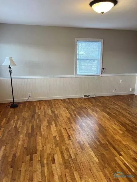 320 Rector Ave, Findlay, OH 45840 photo 3