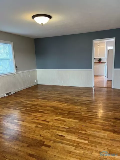 320 Rector Ave, Findlay, OH 45840 photo 2