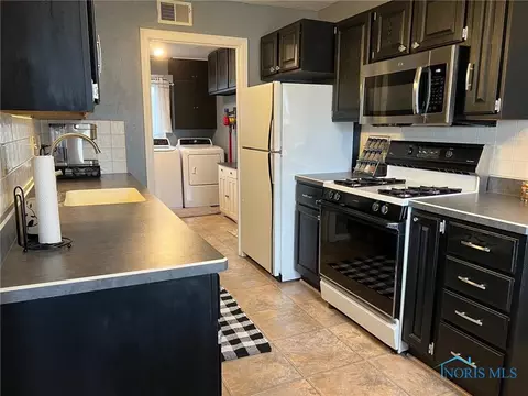123 Elm Dr, Bryan, OH 43506 photo 6