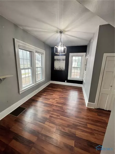 409 E William St, Maumee, OH 43537 photo 3