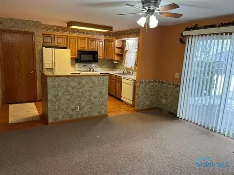 450 W Main St, Delta, OH 43515 photo 9