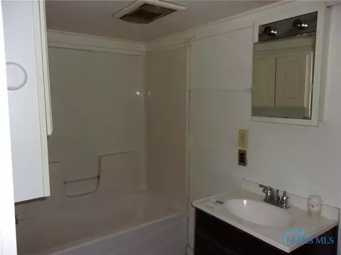 504 E South St, Arcadia, OH 44804 photo 9