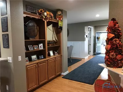 7301 Clipper Ct, Maumee, OH 43537 photo 5