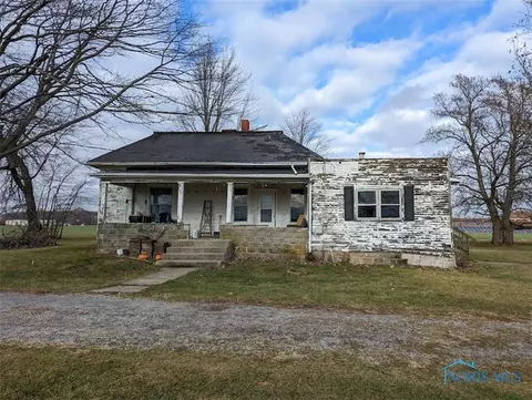 203 Gates St, Holgate, OH 43527 photo 3