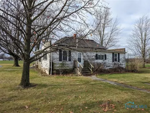 203 Gates St, Holgate, OH 43527 photo 2