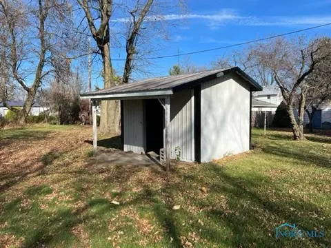 519 Mill St, Leipsic, OH 45856 photo 5