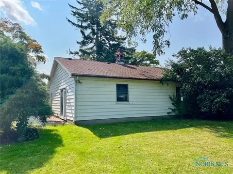 545 Adams Ave, Huron, OH 44839 photo 9
