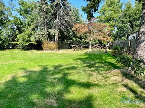545 Adams Ave, Huron, OH 44839 photo 7