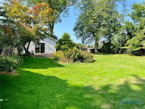 545 Adams Ave, Huron, OH 44839 photo 8