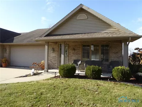 303 Primrose Ln, Archbold, OH 43502 photo 1