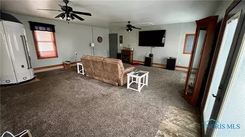 105 E Oak St, Payne, OH 45880 photo 12