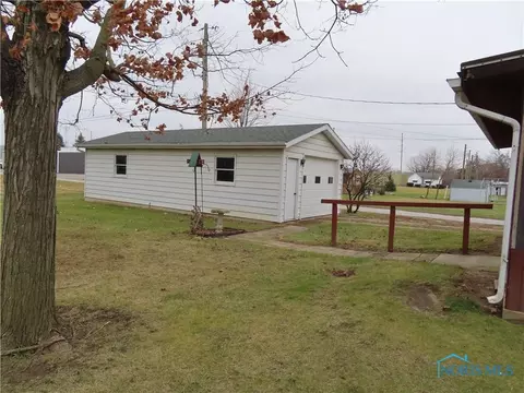 861 E Mulberry St, Bryan, OH 43506 photo 8
