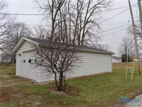 861 E Mulberry St, Bryan, OH 43506 photo 11