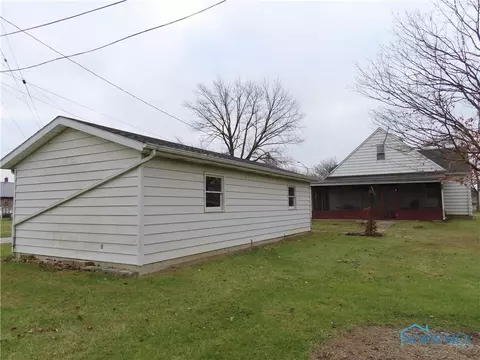 861 E Mulberry St, Bryan, OH 43506 photo 9