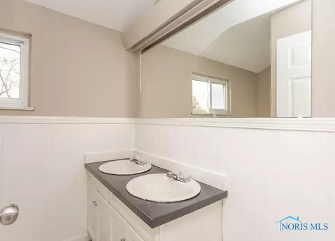 1930 Perth St, Toledo, OH 43607 photo 28