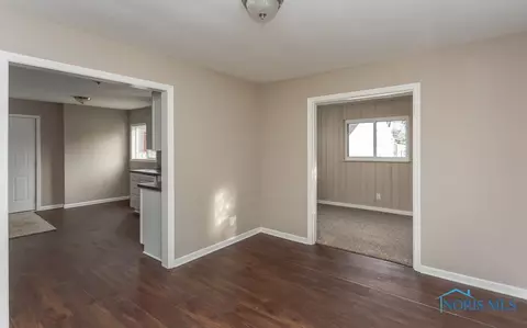 1930 Perth St, Toledo, OH 43607 photo 11