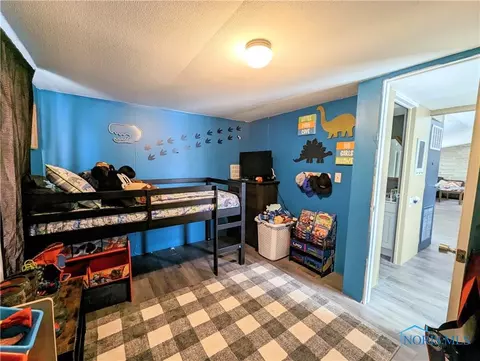 111 E Strong St, Wayne, OH 43466 photo 17