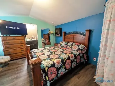 111 E Strong St, Wayne, OH 43466 photo 8