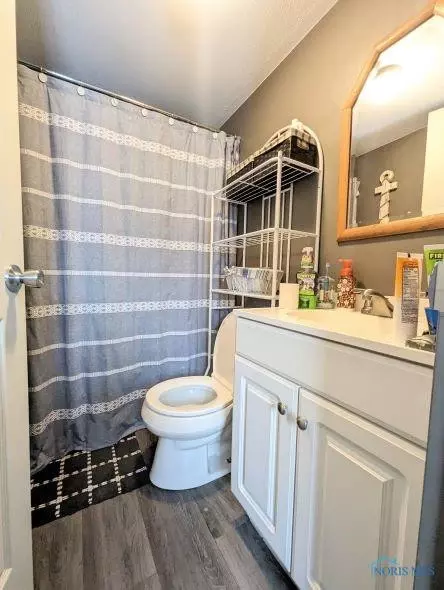 111 E Strong St, Wayne, OH 43466 photo 7