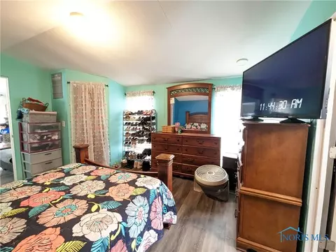 111 E Strong St, Wayne, OH 43466 photo 11