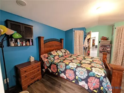 111 E Strong St, Wayne, OH 43466 photo 9