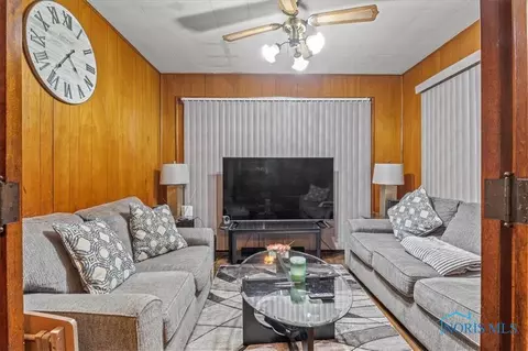 2050 Perth St, Toledo, OH 43607 photo 10