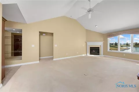 4348 Crystal Ridge Dr, Maumee, OH 43537 photo 6