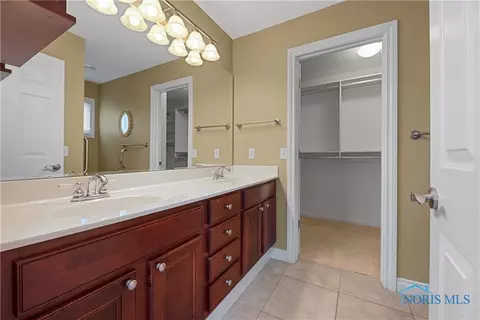 4348 Crystal Ridge Dr, Maumee, OH 43537 photo 18