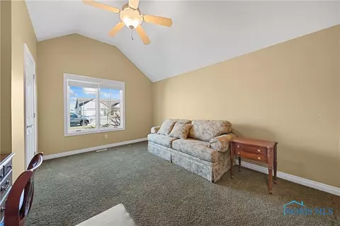 4348 Crystal Ridge Dr, Maumee, OH 43537 photo 14