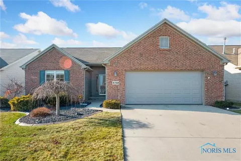4348 Crystal Ridge Dr, Maumee, OH 43537 photo 1