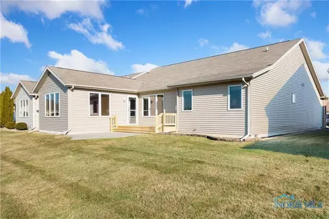 4348 Crystal Ridge Dr, Maumee, OH 43537 photo 4