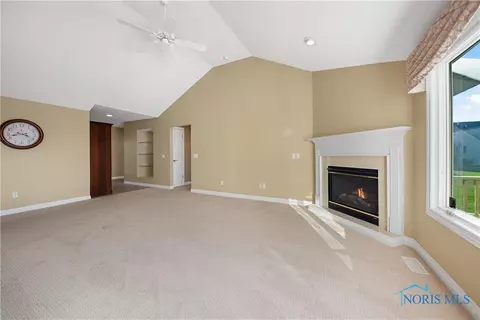 4348 Crystal Ridge Dr, Maumee, OH 43537 photo 7