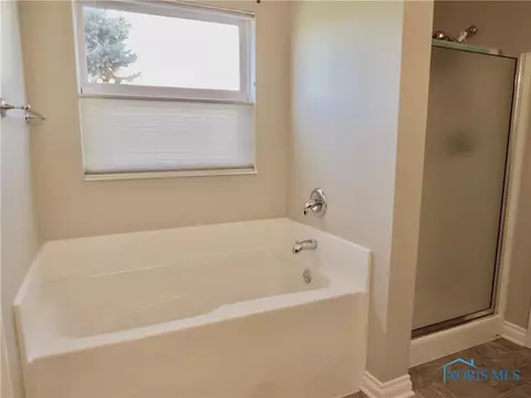 7373 Harbour Light Ct, Maumee, OH 43537 photo 23