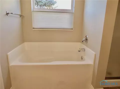 7373 Harbour Light Ct, Maumee, OH 43537 photo 22