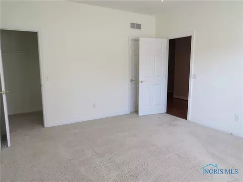 7373 Harbour Light Ct, Maumee, OH 43537 photo 24