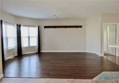 7373 Harbour Light Ct, Maumee, OH 43537 photo 5