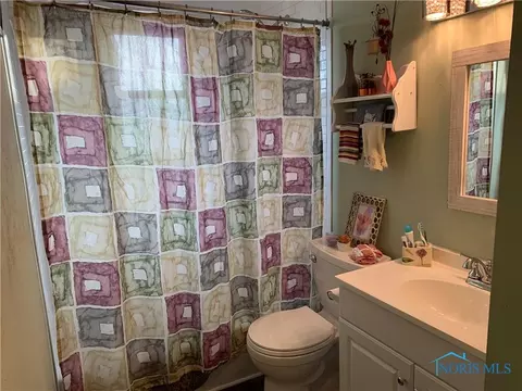 310 Jackson St, Delta, OH 43515 photo 18