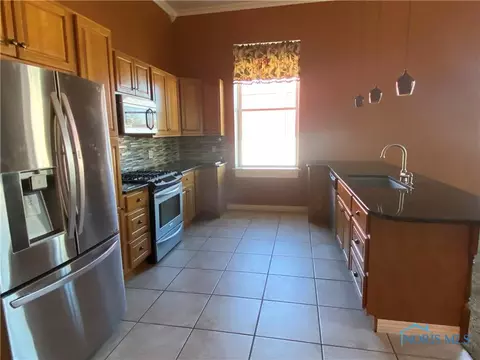 100 E Main St, Fayette, OH 43521 photo 17