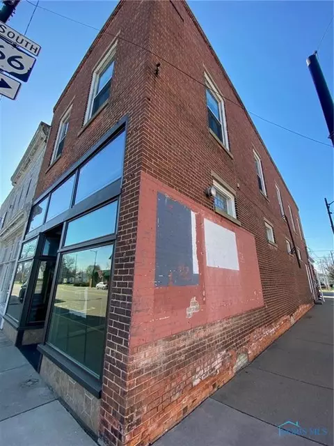 100 E Main St, Fayette, OH 43521