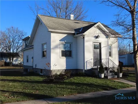 415 S Williams St, Bryan, OH 43506 photo 3