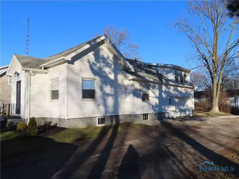 415 S Williams St, Bryan, OH 43506 photo 4