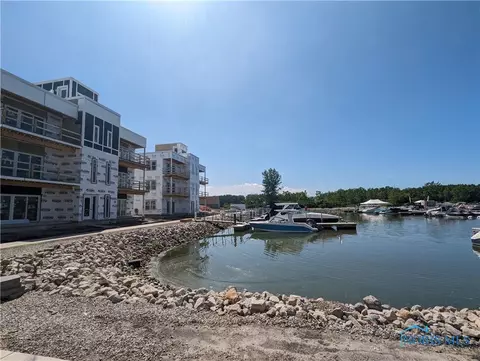 2711 S Harbor Bay Dr #1211, Lakeside Marblehead, OH 43440