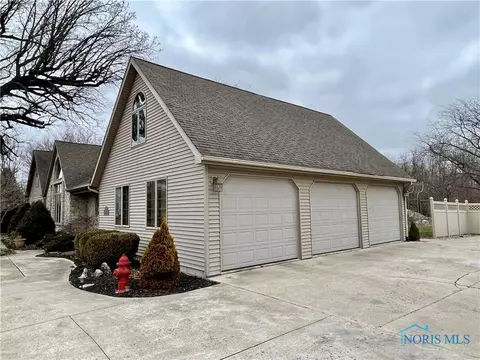 317 S Williams St, Paulding, OH 45879 photo 2