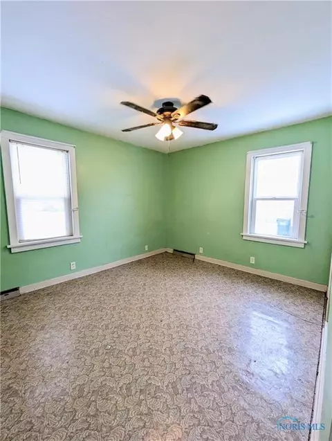 212 N Center St, Wayne, OH 43466 photo 11