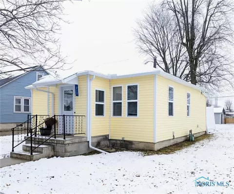 212 N Center St, Wayne, OH 43466 photo 1