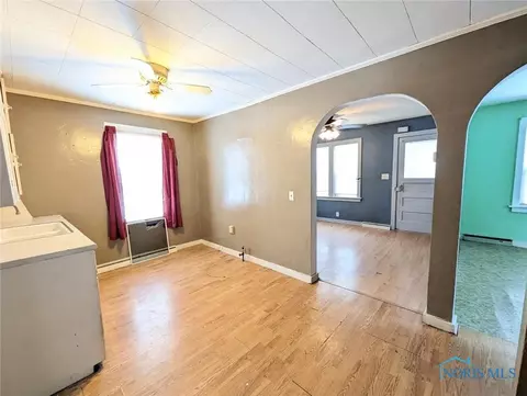 212 N Center St, Wayne, OH 43466 photo 5