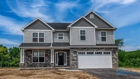 4944 Buckeye Dr, Monclova, OH 43542