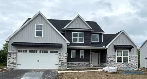 4950 Buckeye Dr, Monclova, OH 43542
