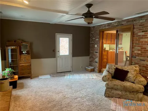 712 E North St, West Unity, OH 43570 photo 7