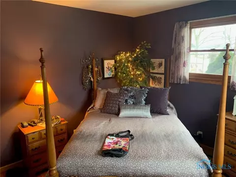 712 E North St, West Unity, OH 43570 photo 12